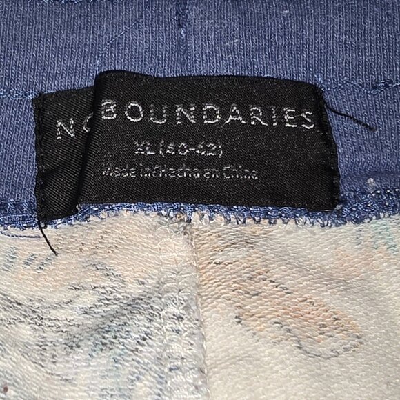 Tiger and Bamboo tree printed shorts, Size XL (40-42) No Boundaries - Picture 11 of 12